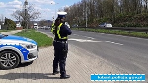 policjantka ruchu drogowego podczas służby