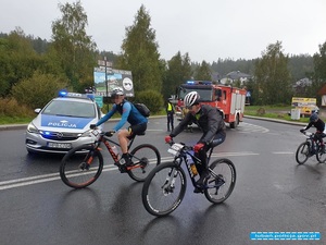 zabezpieczenie imprezy przez policjantów ruchu drogowego