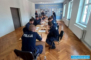 policjanci podczas konkursu Dzielnicowi Roku