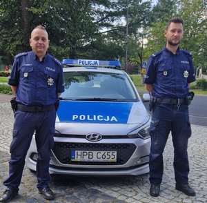 „ZA ZAANGAŻOWANIE W UDZIELENIE MI POMOCY”- PODZIĘKOWANIA DLA POLICJANTÓW ZE ŚWIERADOWA ZDROJU