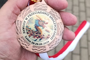 medal za udział w zawodach smoczych łodzi