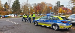 mundurowi podczas służby na drogach powiatu lubańskiego