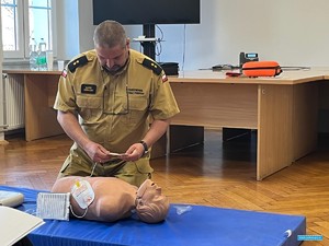 PROFESJONALIZM W DZIAŁANIU- POLICJANCI I PRACOWNICY CYWILNI DOSKONALILI UMIEJĘTNOŚCI RATOWNICZE