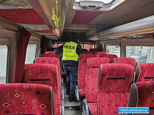 Wybierając się na ferie zimowe, zgłoś kontrolę autokaru