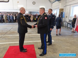 BRĄZOWY MEDAL ZA ZASŁUGI DLA POLICJI WRĘCZONO ST.BRYG.ZBIGNIEWOWI SZYSZŁO.