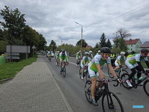 Peleton pokoju przejechał przez powiat lubański. Policjanci czuwali nad bezpieczeństwem European Peace Ride 2026