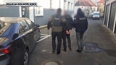 POLICJANCI WYTROPILI WE WROCŁAWIU POSZUKIWANEGO