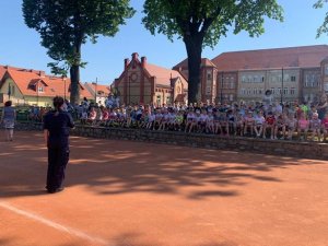 UCZNIOWIE Z LUBAŃSKIEJ "JEDYNKI" ROZMAWIALI Z POLICJANTAMI O BEZPIECZEŃSTWIE